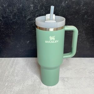 Stanley RARE 40oz Quencher H2.0 Flowstate Tumbler